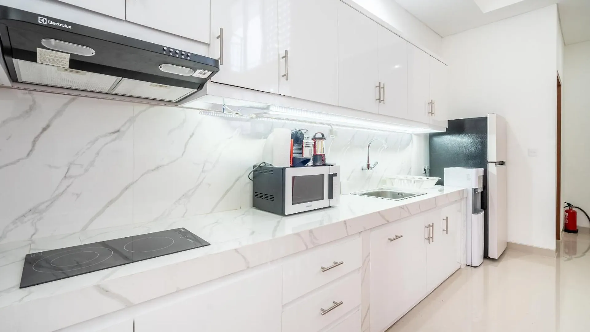 Brand New Luxury Minimalistic Villa The Toy With 3 Bedrooms Kerobokan  0*, Kerobokan (Bali) Indonesia