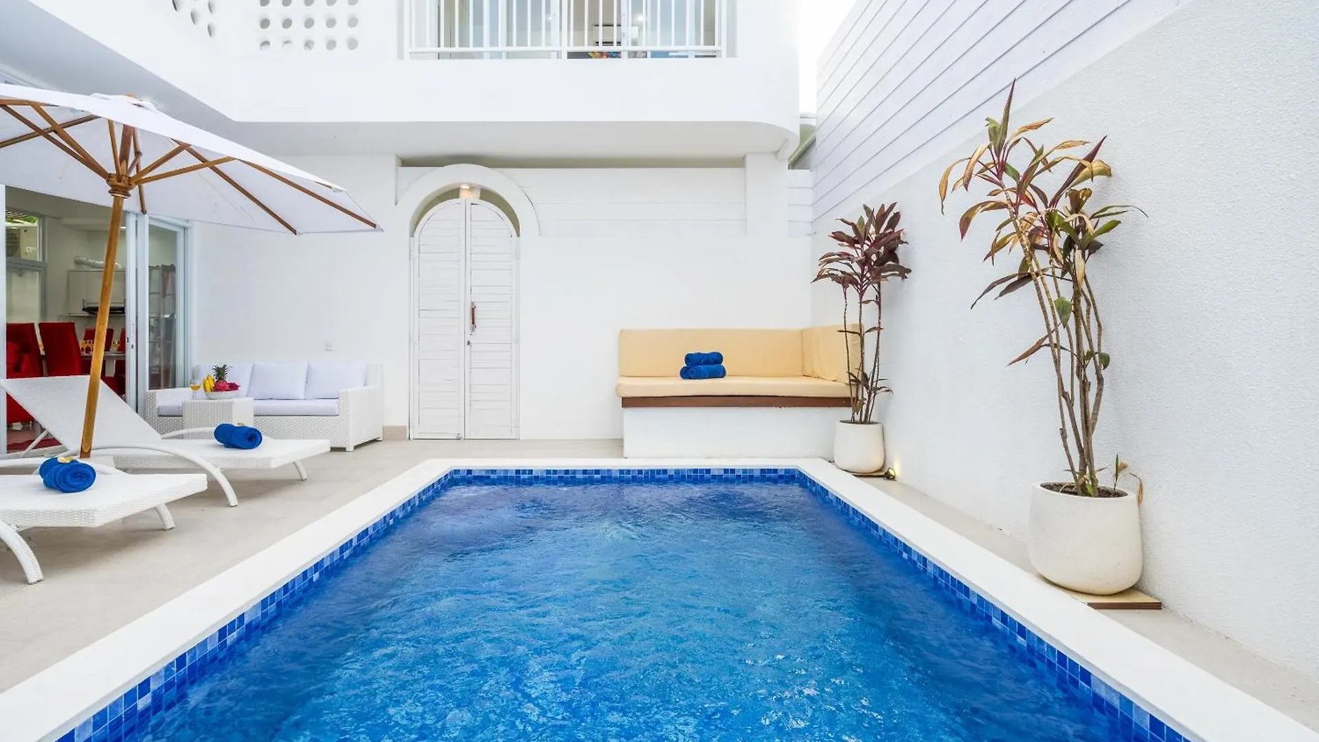 Brand New Luxury Minimalistic Villa The Toy With 3 Bedrooms Kerobokan  Indonesia