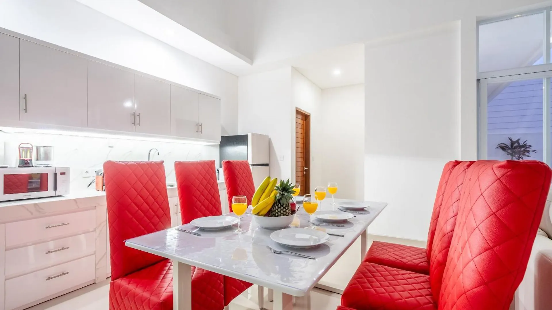 Brand New Luxury Minimalistic Villa The Toy With 3 Bedrooms Kerobokan