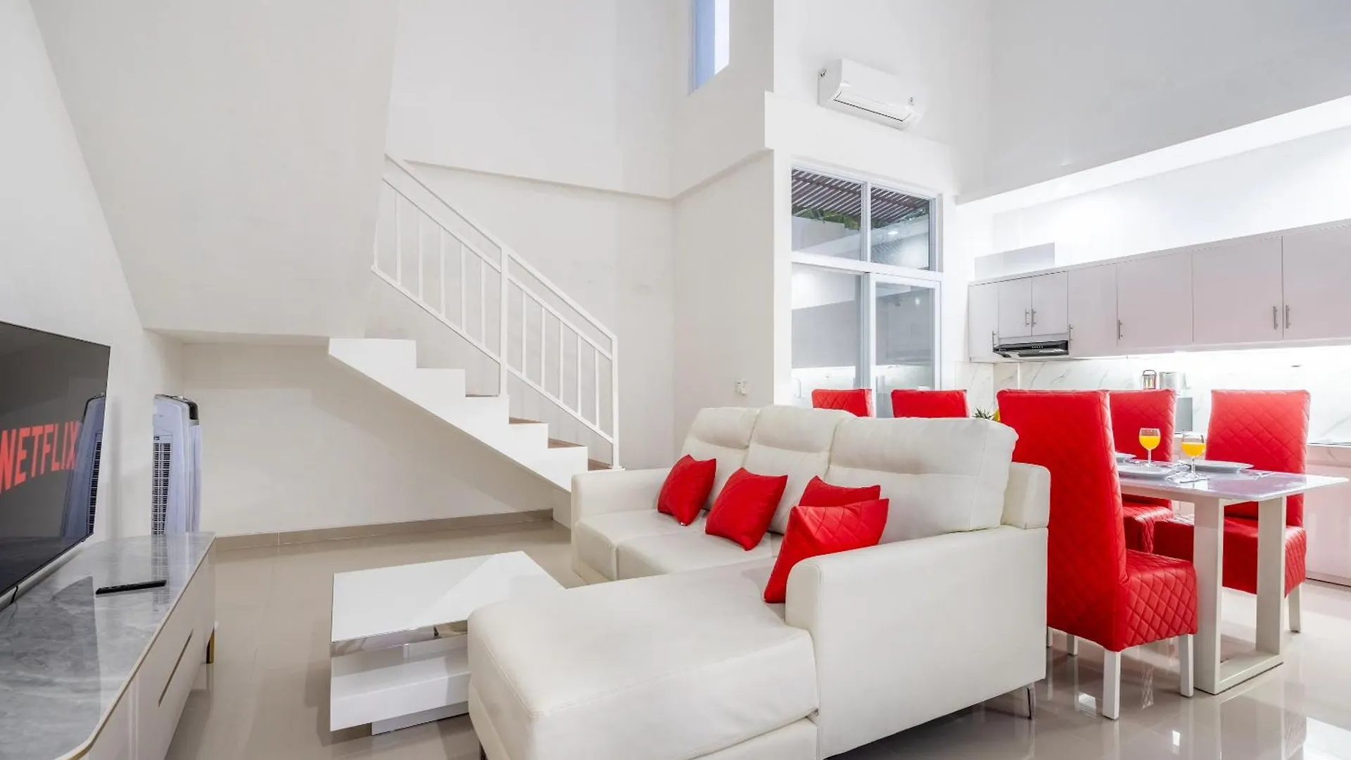 Brand New Luxury Minimalistic Villa The Toy With 3 Bedrooms Kerobokan  Indonesia