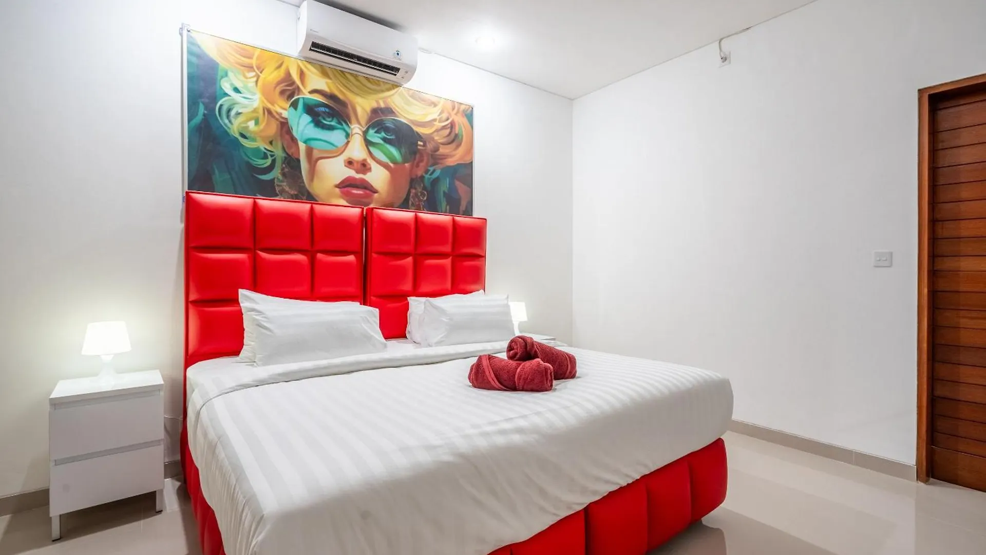 Brand New Luxury Minimalistic Villa The Toy With 3 Bedrooms Kerobokan  0*, Kerobokan (Bali) Indonesia