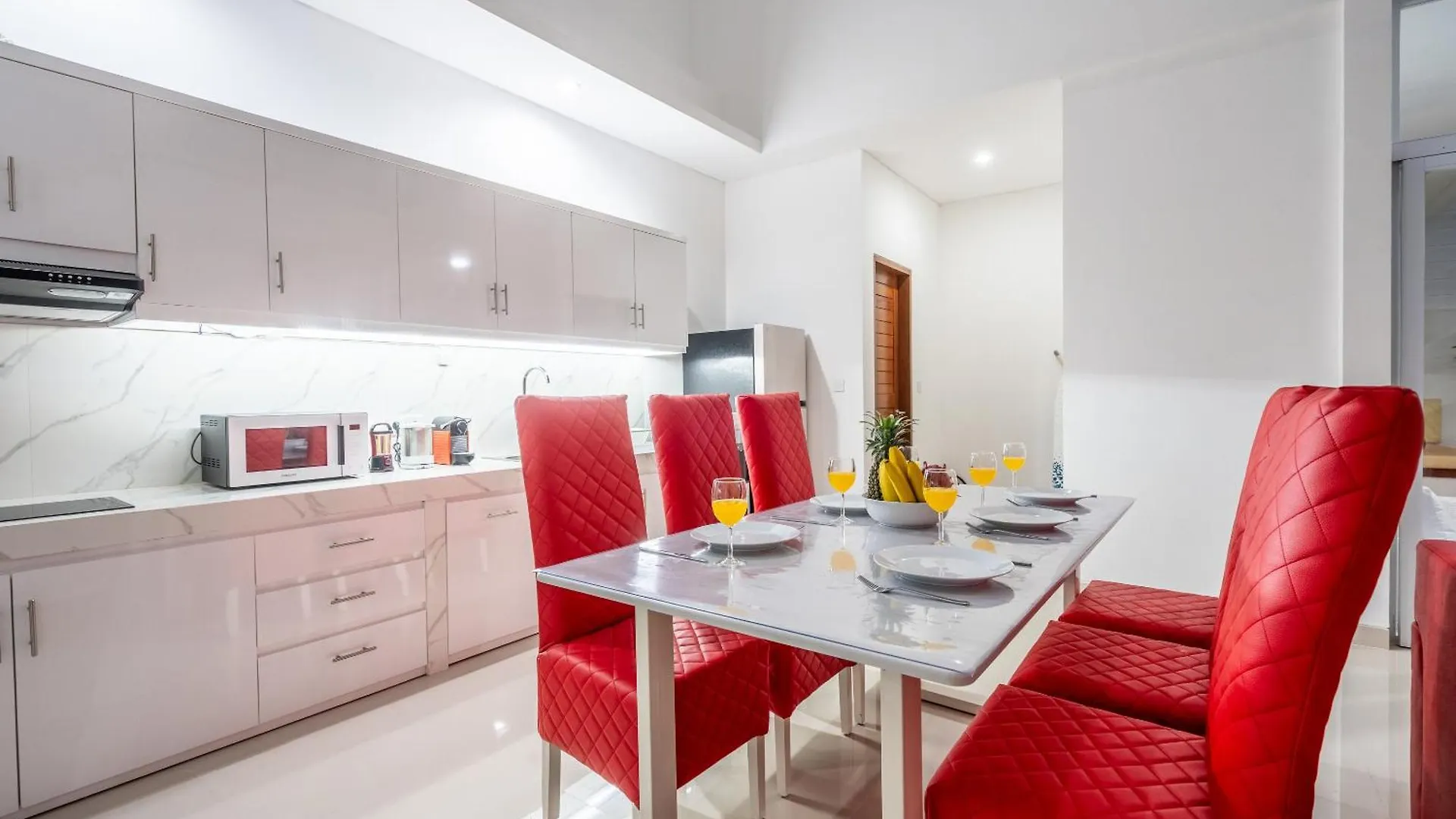Brand New Luxury Minimalistic Villa The Toy With 3 Bedrooms Kerobokan Indonésie